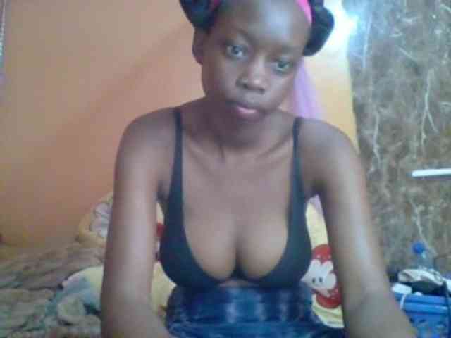 Sexyebonyxx webcam