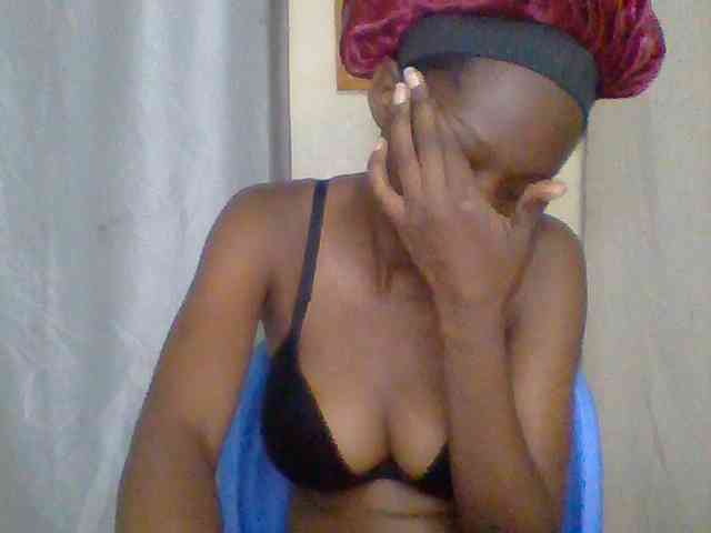 Sexyebonyxx webcam