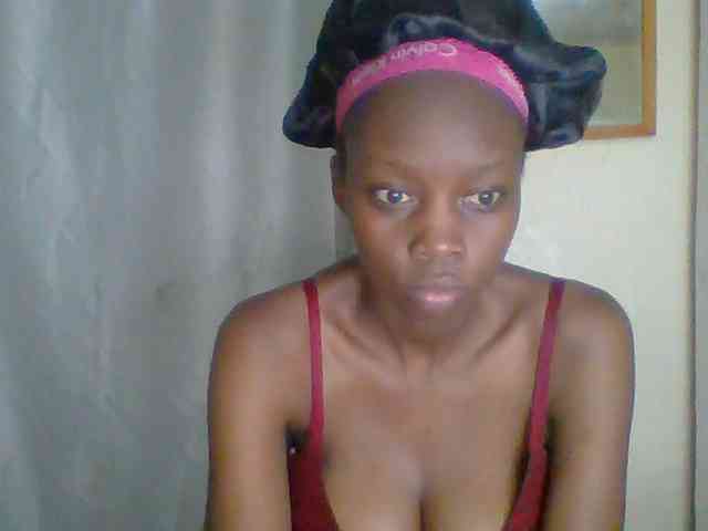 Sexyebonyxx webcam