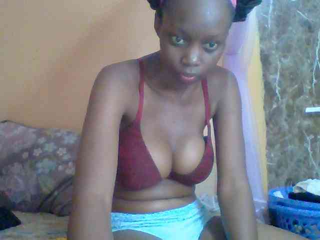 Sexyebonyxx webcam