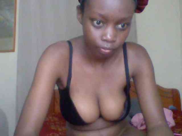 Sexyebonyxx webcam