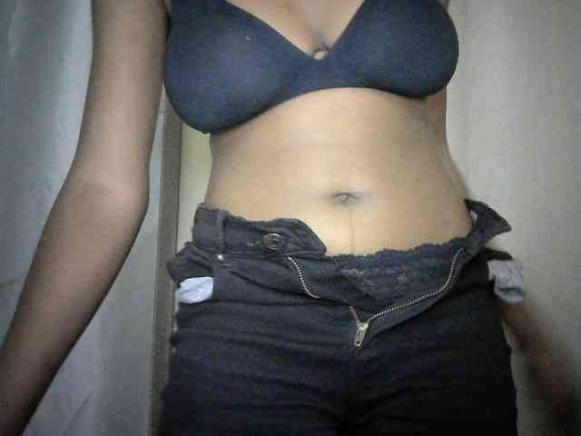 Sexyebonyxx webcam
