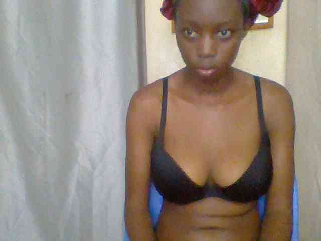 Sexyebonyxx webcam