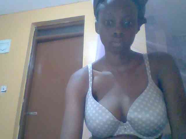 Sexyebonyxx webcam