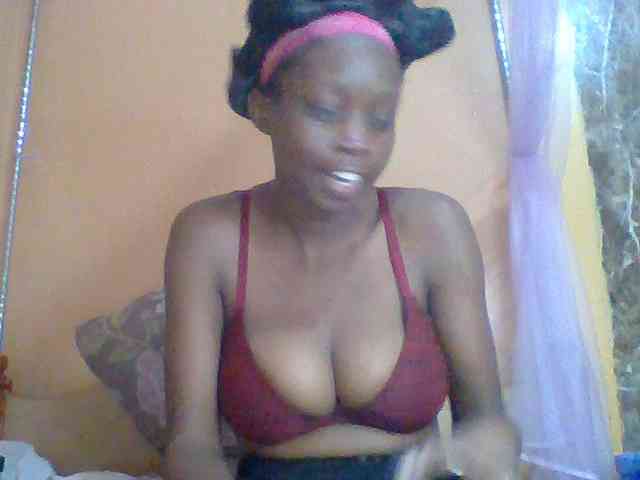 Sexyebonyxx webcam