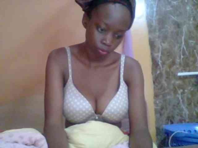 Sexyebonyxx webcam
