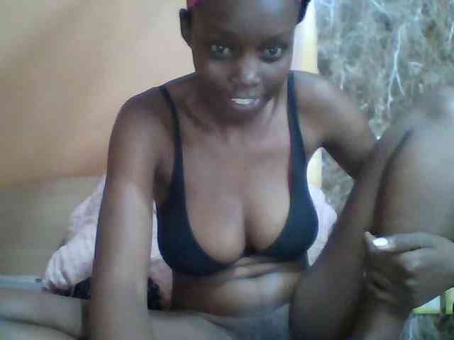 Sexyebonyxx webcam