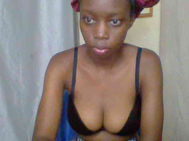Sexyebonyxx webcam