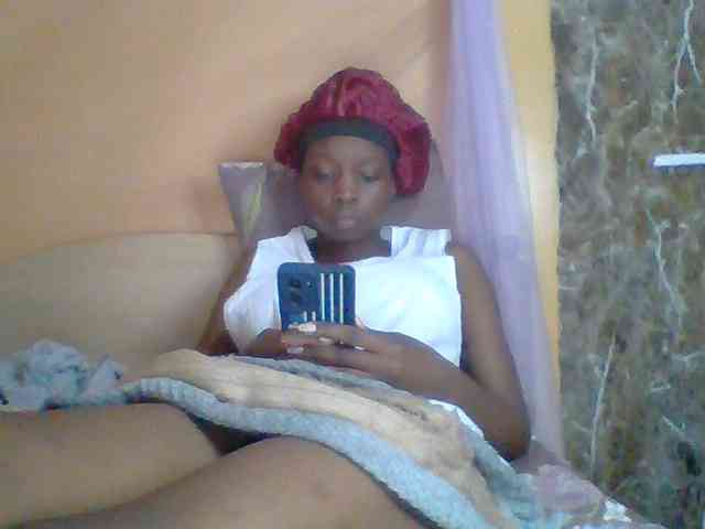 Modèle: Sexyebonyxx