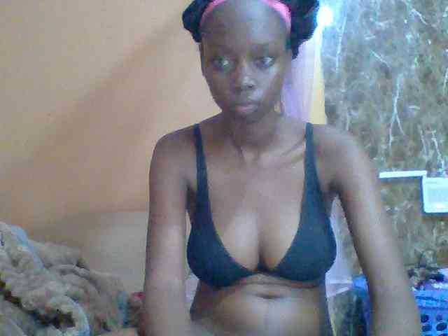 Sexyebonyxx webcam