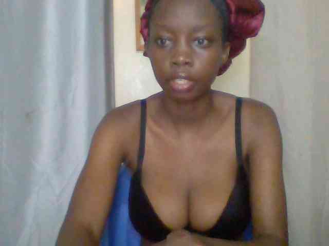 Modèle: Sexyebonyxx