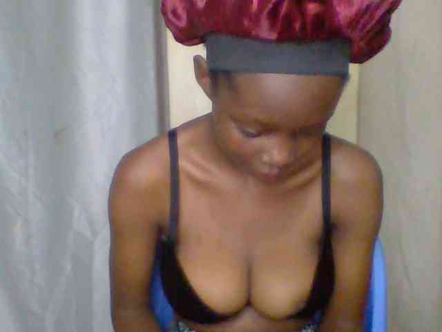 Sexyebonyxx webcam