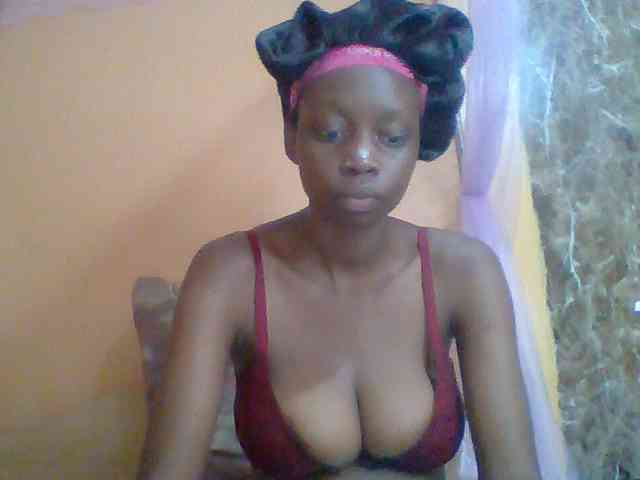 Model: Sexyebonyxx