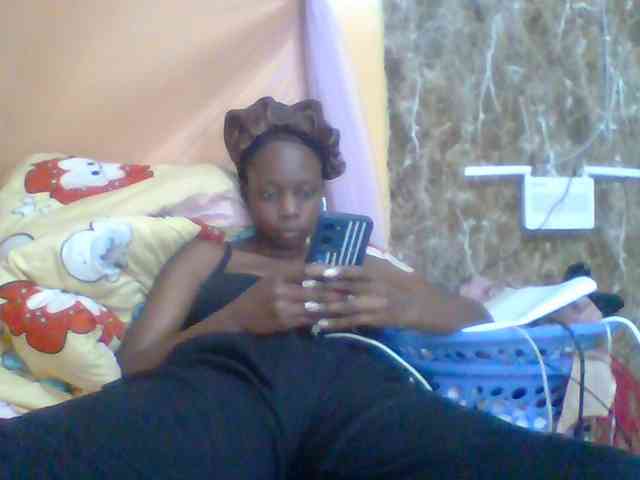 Modèle: Sexyebonyxx