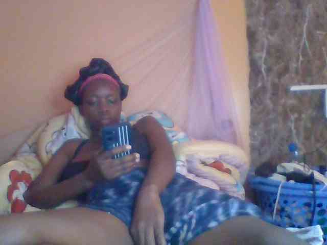 Sexyebonyxx webcam