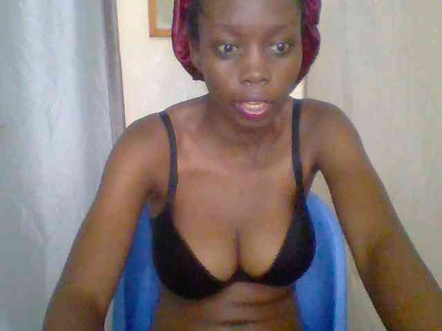 Sexyebonyxx webcam