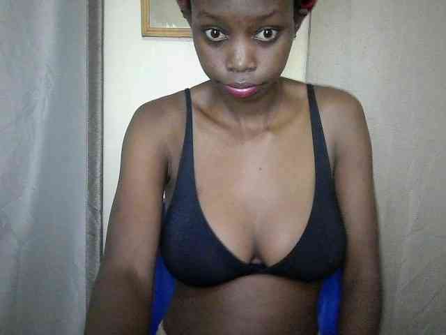 Sexyebonyxx webcam