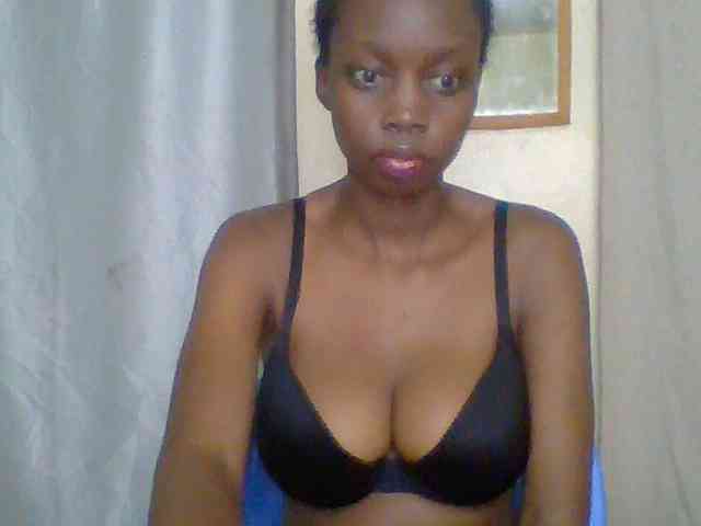 Sexyebonyxx webcam