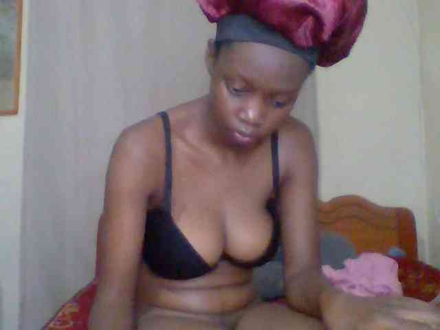 Sexyebonyxx webcam