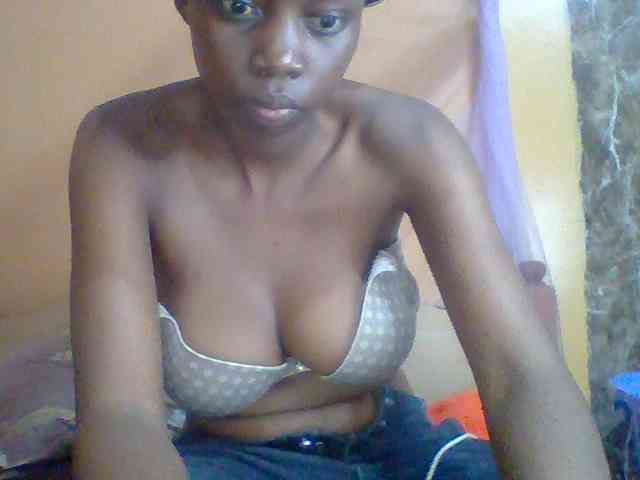 Sexyebonyxx webcam