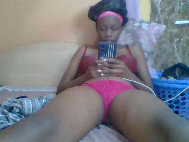 Sexyebonyxx webcam