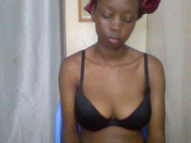 Sexyebonyxx webcam