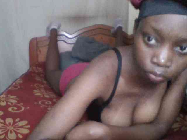 Sexyebonyxx webcam