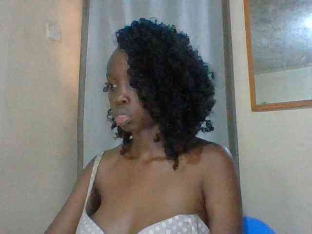 Sexyebonyxx webcam