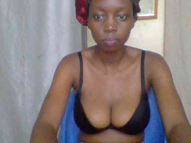 Sexyebonyxx webcam