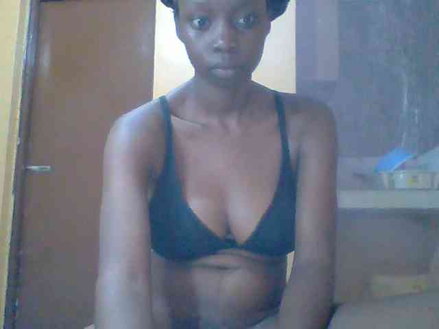 Sexyebonyxx webcam