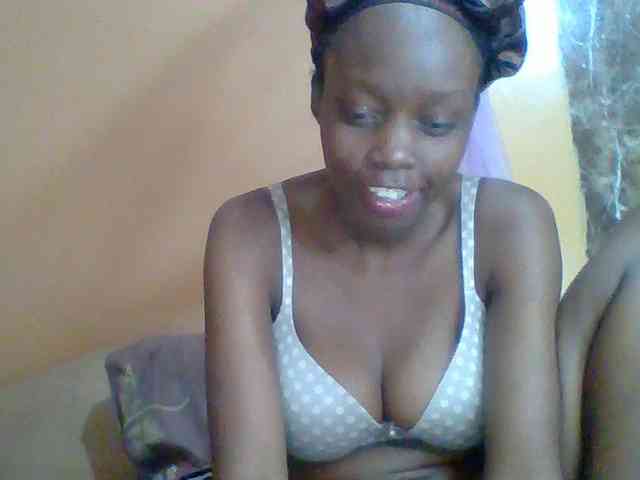 Sexyebonyxx webcam