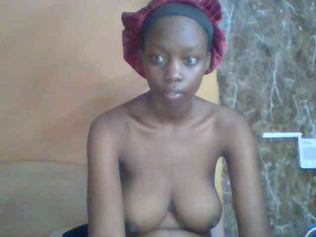 Sexyebonyxx webcam