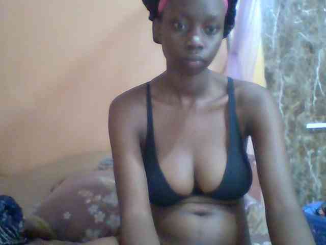 Modèle: Sexyebonyxx