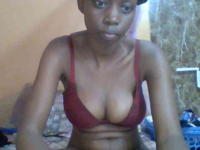 Sexyebonyxx webcam