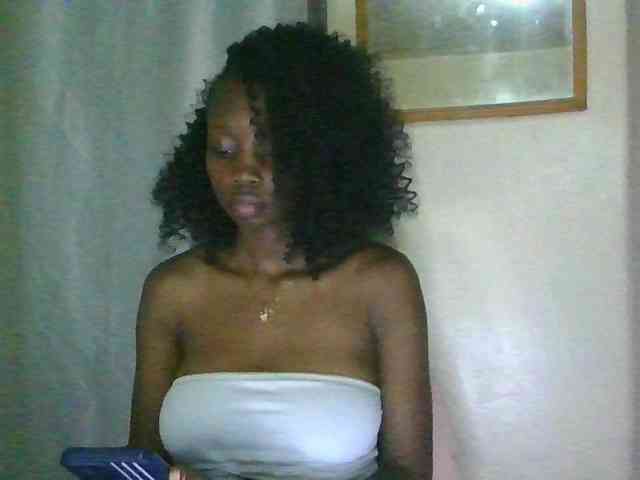 Sexyebonyxx webcam