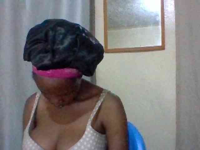 Sexyebonyxx webcam