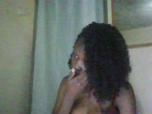 Modèle: Sexyebonyxx