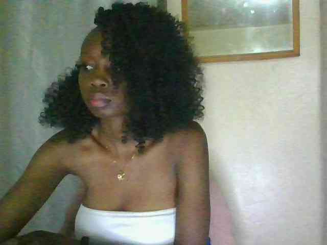 Sexyebonyxx webcam