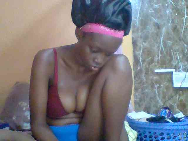 Sexyebonyxx webcam
