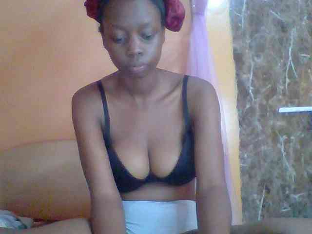 Sexyebonyxx webcam