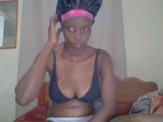 Sexyebonyxx webcam