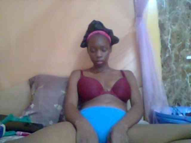 Sexyebonyxx webcam
