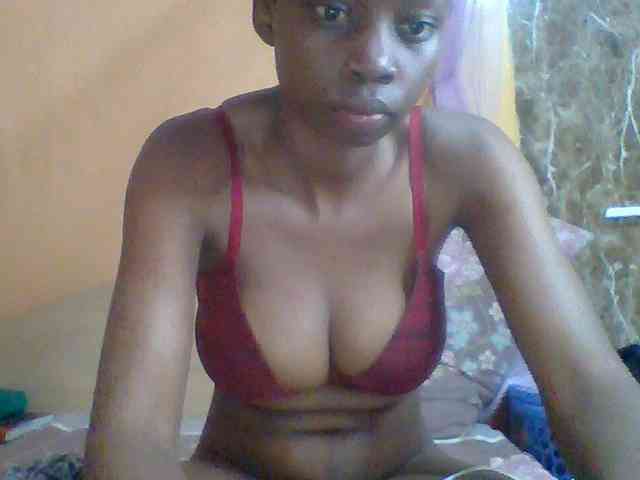 Sexyebonyxx webcam