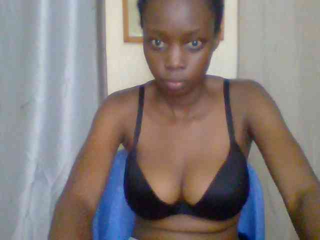 Sexyebonyxx webcam