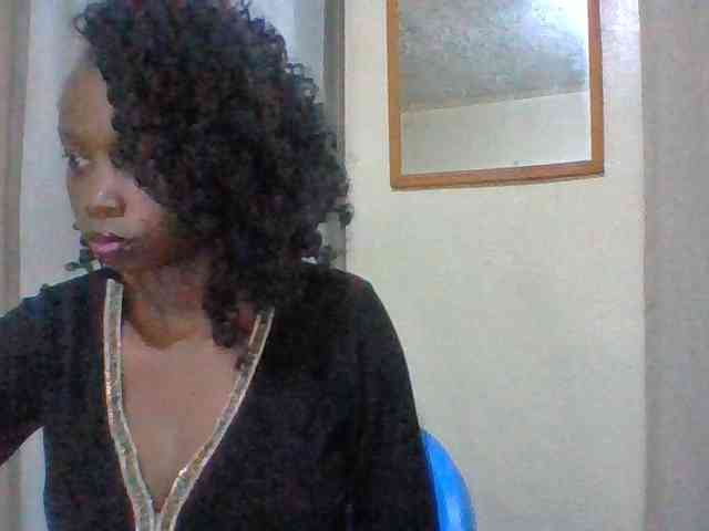 Sexyebonyxx webcam