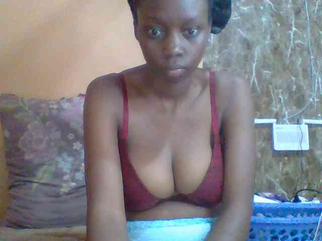 Sexyebonyxx webcam