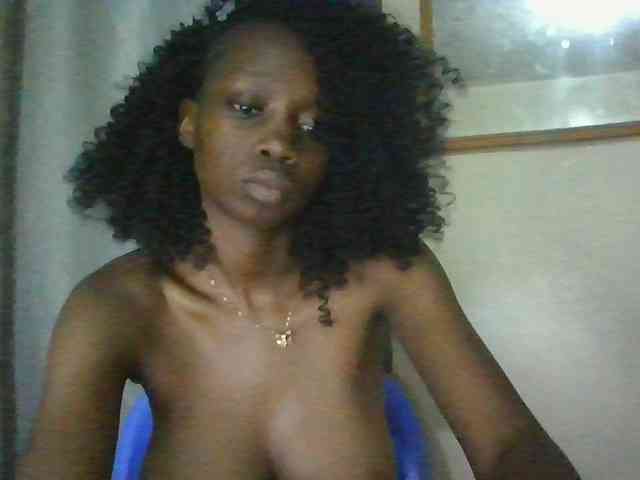 Sexyebonyxx webcam