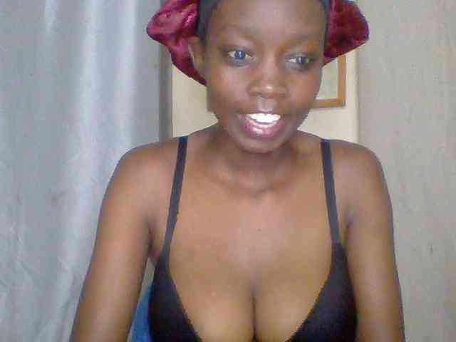 Modèle: Sexyebonyxx