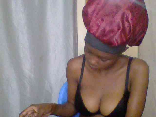 Sexyebonyxx webcam