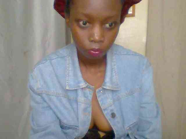 Sexyebonyxx webcam